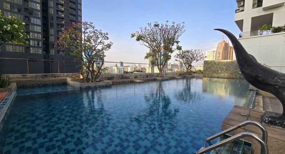 Wohnung zum Kauf mit 3 Zimmer in Watthana, Bangkok