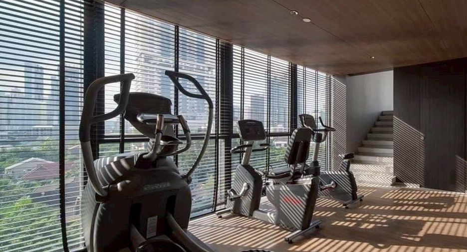 For rent 1 bed condo in Khlong Toei, Bangkok