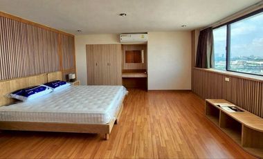 For rent 3 ベッドルーム condo in Khlong Toei, Bangkok