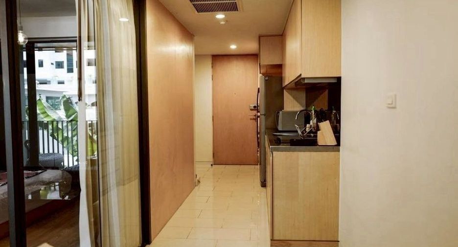 For sale 1 bed condo in Watthana, Bangkok