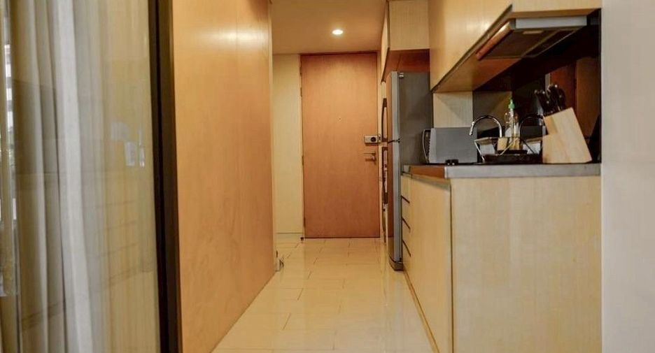 For sale 1 bed condo in Watthana, Bangkok