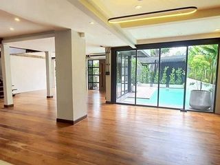 Casa en venta de 4 habitaciones en Prawet, Bangkok
