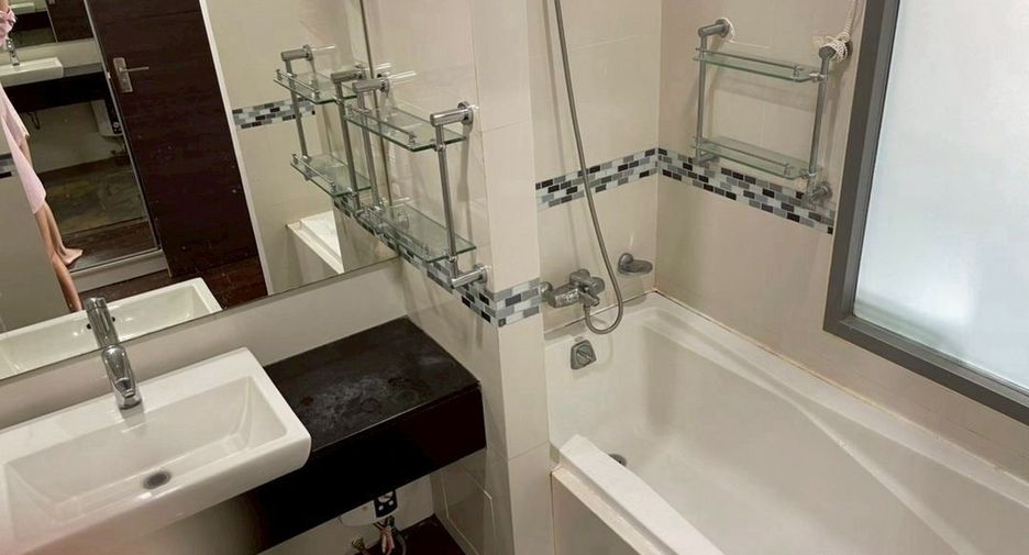 For sale 1 bed condo in Ratchathewi, Bangkok