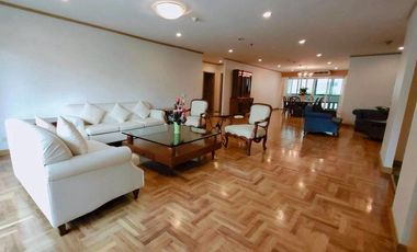 For rent 3 bedrooms condo in Khlong Toei, Bangkok