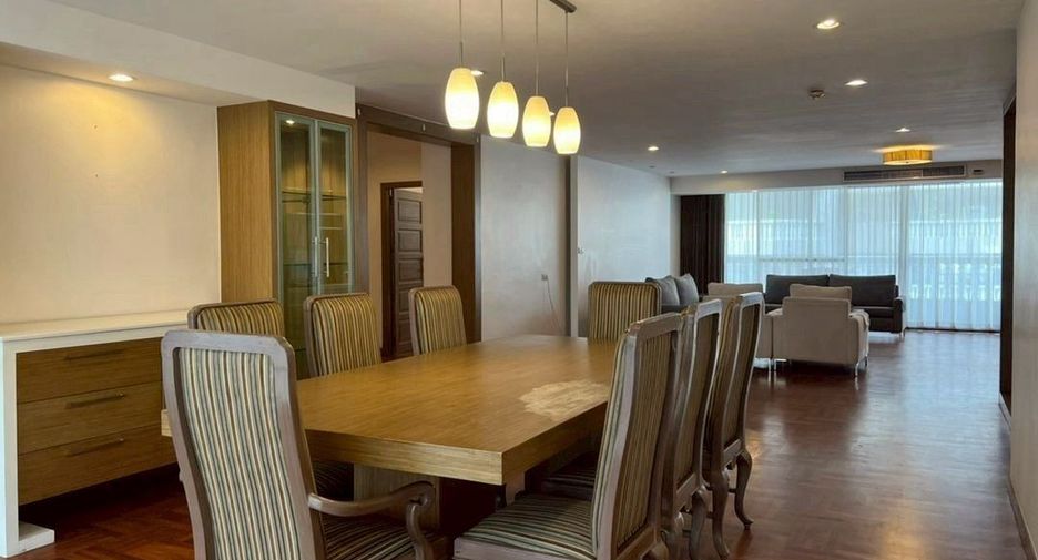 Condo en alquiler de 4 habitaciones en Khlong Toei, Bangkok