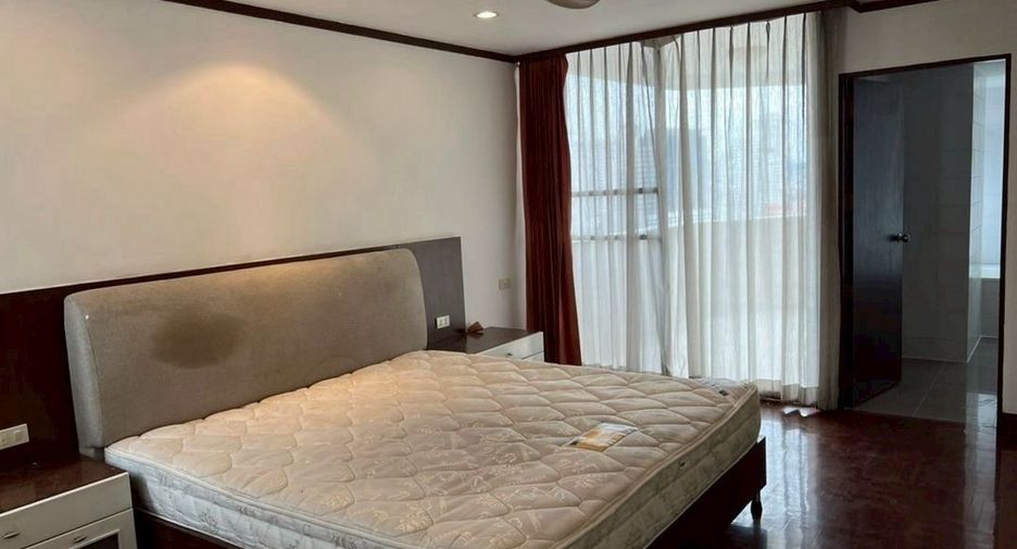 À louer 3 chambres condo à Khlong Toei, Bangkok