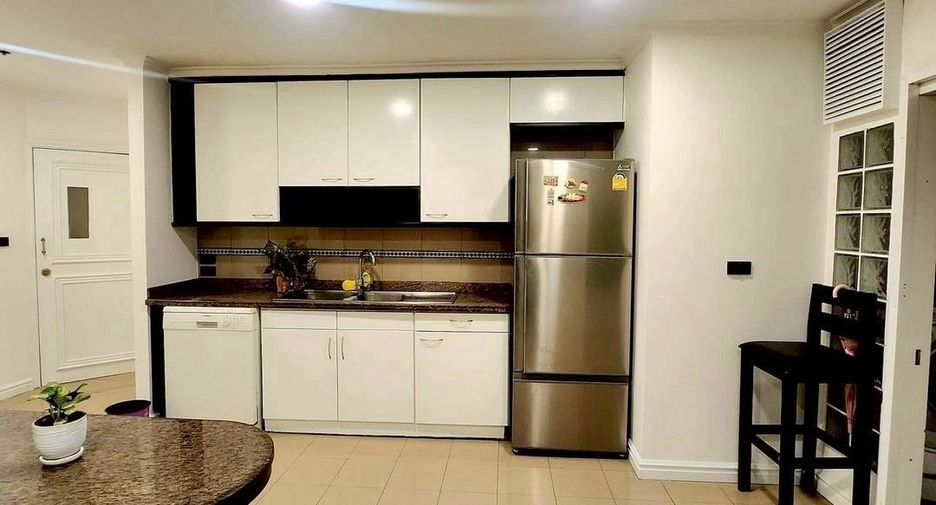 For rent 3 ベッドルーム condo in Watthana, Bangkok