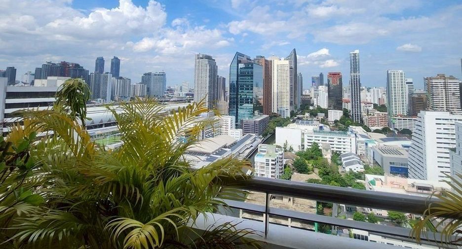 For rent 3 ベッドルーム condo in Watthana, Bangkok