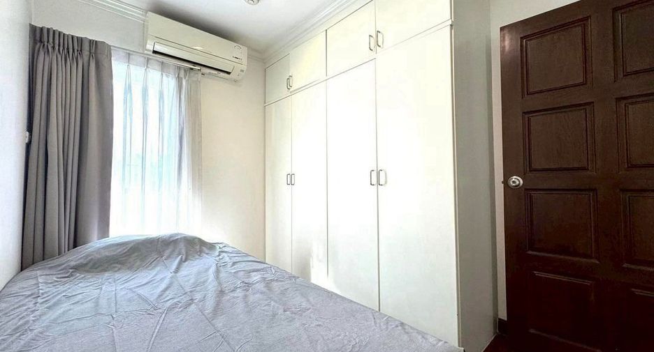 À louer et à vendre 3 chambres condo à Watthana, Bangkok