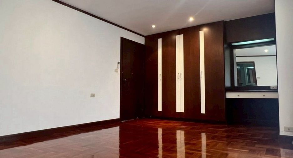出租 3 卧室 公寓 在 Khlong Toei, 曼谷