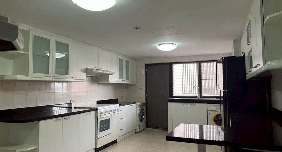 出租 3 卧室 公寓 在 Khlong Toei, 曼谷