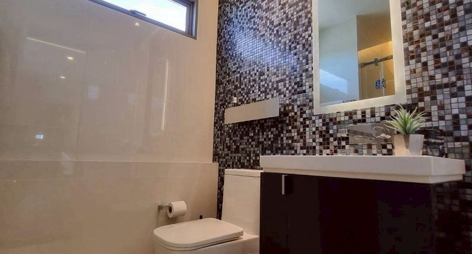 For sale 2 bedrooms condo in Sathon, Bangkok