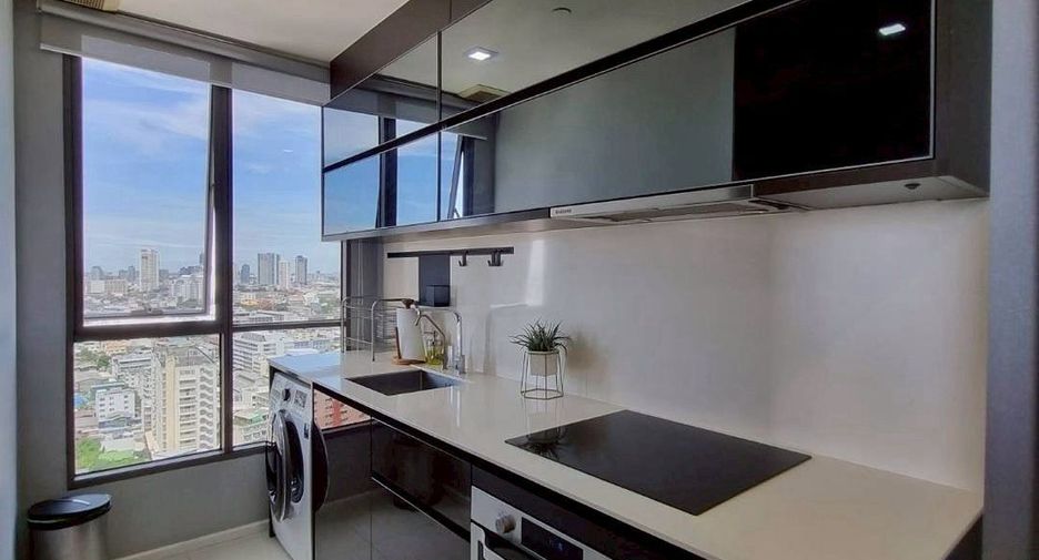 For sale 2 bedrooms condo in Sathon, Bangkok