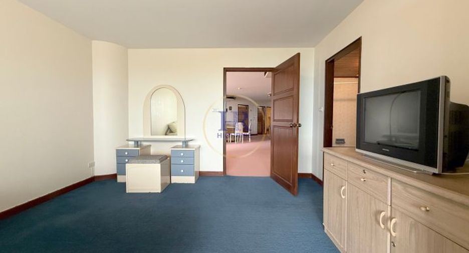 For sale 3 bedrooms condo in North Pattaya, Pattaya