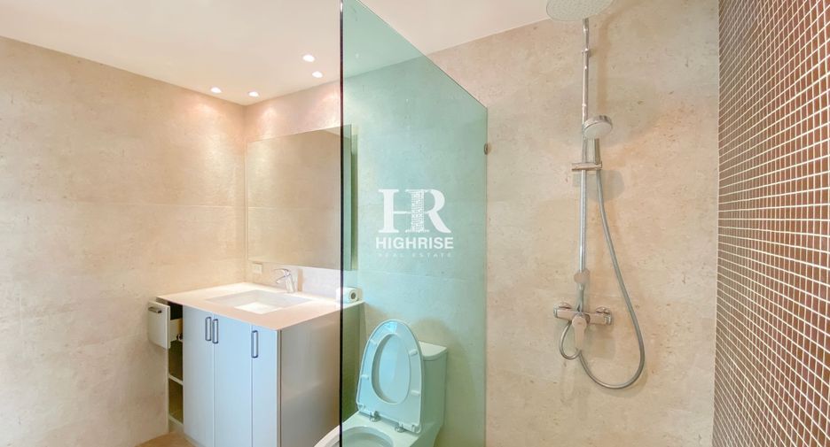 For sale 2 bedrooms condo in North Pattaya, Pattaya