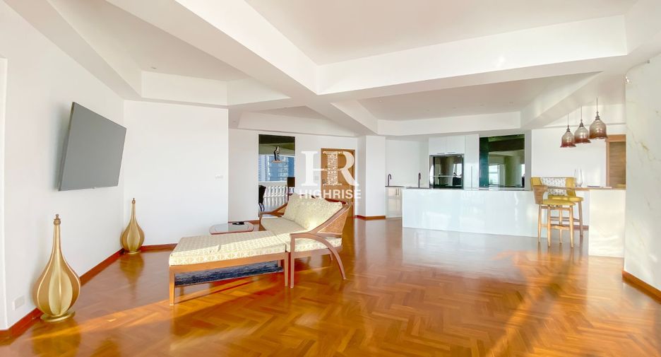 For sale 2 bedrooms condo in North Pattaya, Pattaya