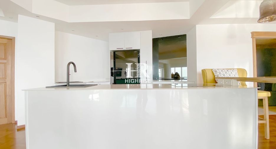 For sale 2 bedrooms condo in North Pattaya, Pattaya