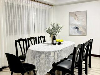 Haus zur Miete mit 6 Zimmer in Huai Khwang, Bangkok