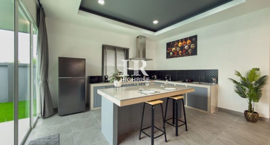 For sale 3 bedrooms villa in Huay Yai, Pattaya
