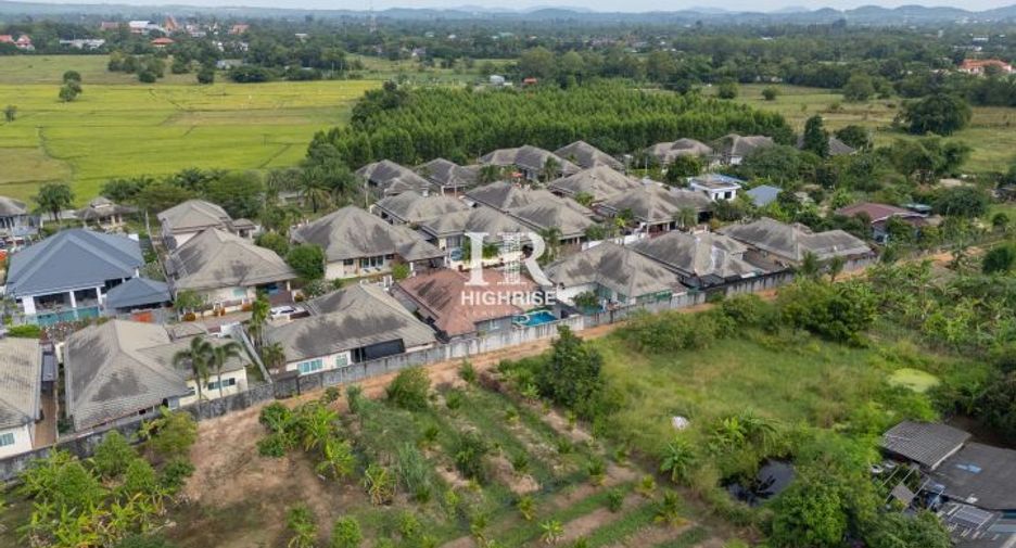 For sale 3 bedrooms villa in Huay Yai, Pattaya