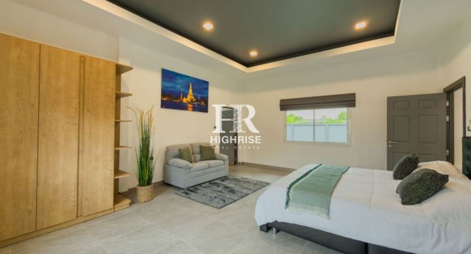 For sale 3 bedrooms villa in Huay Yai, Pattaya