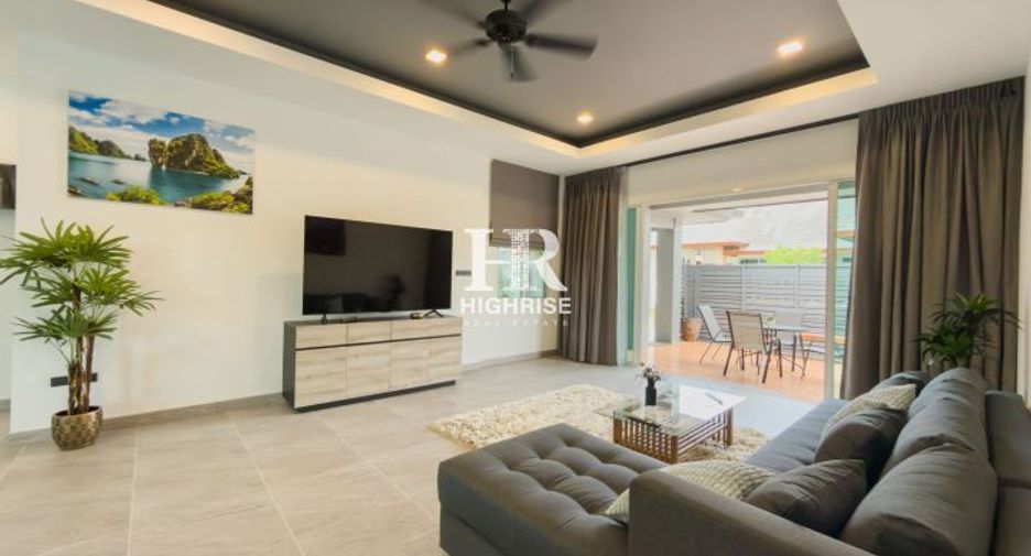 For sale 3 bedrooms villa in Huay Yai, Pattaya