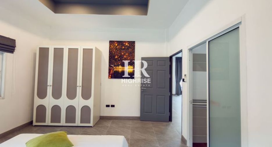 For sale 3 bedrooms villa in Huay Yai, Pattaya