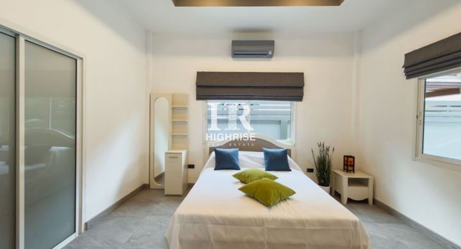 For sale 3 bedrooms villa in Huay Yai, Pattaya
