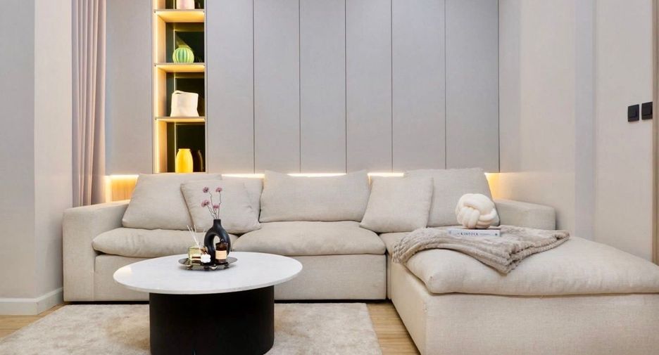 For sale 3 bedrooms house in Phra Khanong, Bangkok