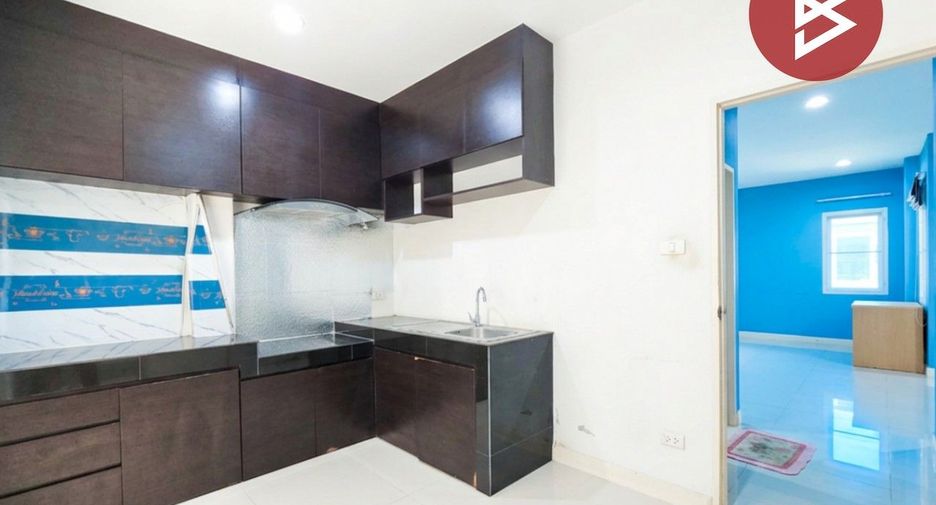 Casa en venta de 3 habitaciones en Si Racha, Chonburi