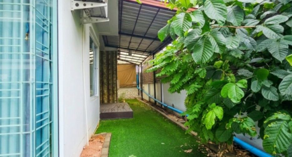 Casa en venta de 3 habitaciones en Si Racha, Chonburi