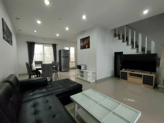 For rent 3 bedrooms townhouse in Mueang Chiang Mai, Chiang Mai