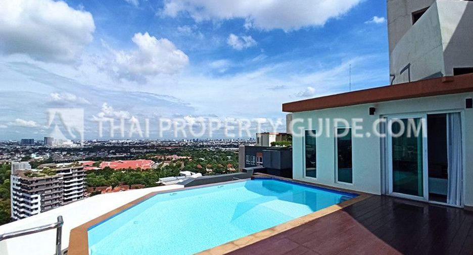 For rent 4 bedrooms condo in Pak Kret, Nonthaburi