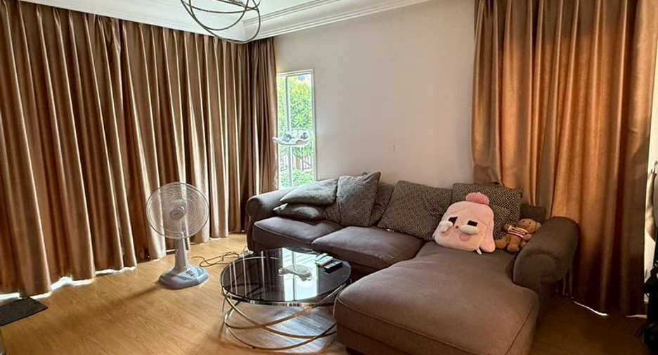 For sale 3 bedrooms house in Sai Mai, Bangkok