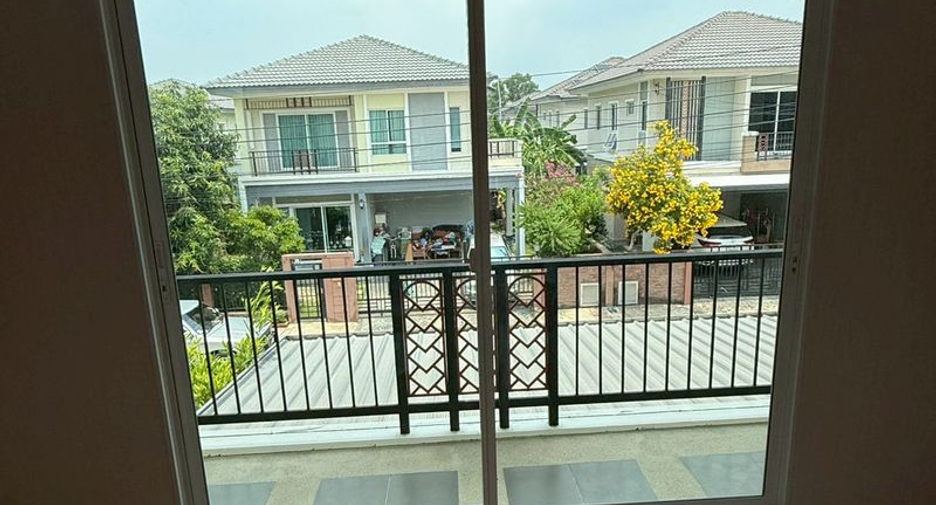 For sale 3 bedrooms house in Sai Mai, Bangkok