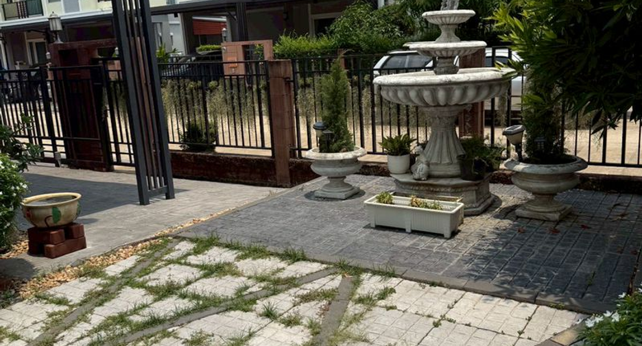For sale 3 bedrooms house in Sai Mai, Bangkok