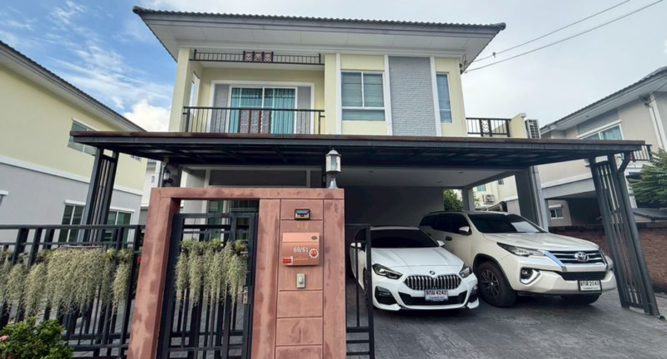 For sale 3 bedrooms house in Sai Mai, Bangkok