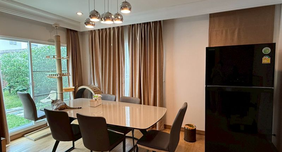 For sale 3 bedrooms house in Sai Mai, Bangkok