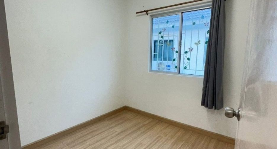 For sale 3 bedrooms townhouse in Phra Samut Chedi, Samut Prakan