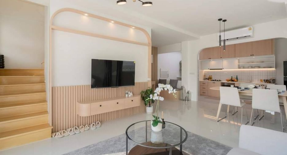 Продажа 3 спальни таунхаус в Bang Bua Thong, Нонтабури