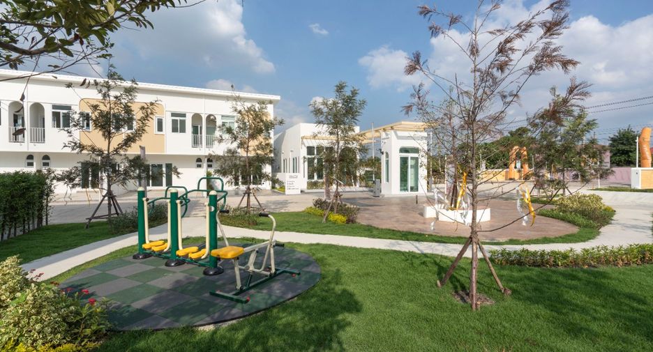 Продажа 3 спальни таунхаус в Bang Bua Thong, Нонтабури