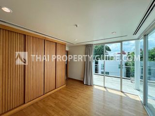 For rent 3 ベッドルーム house in Yan Nawa, Bangkok