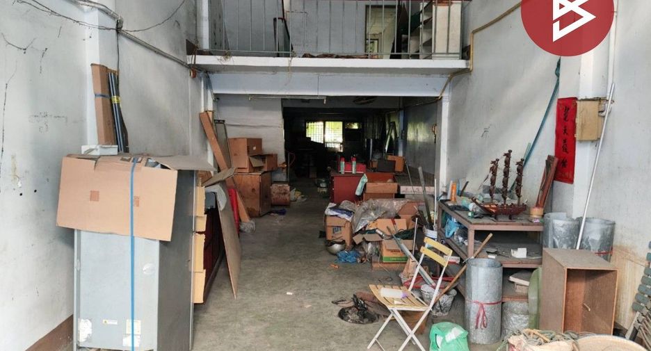 For sale 9 bedrooms retail Space in Bang Khae, Bangkok