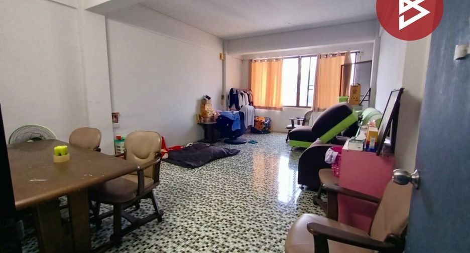 For sale 4 bedrooms retail Space in Khlong Sam Wa, Bangkok