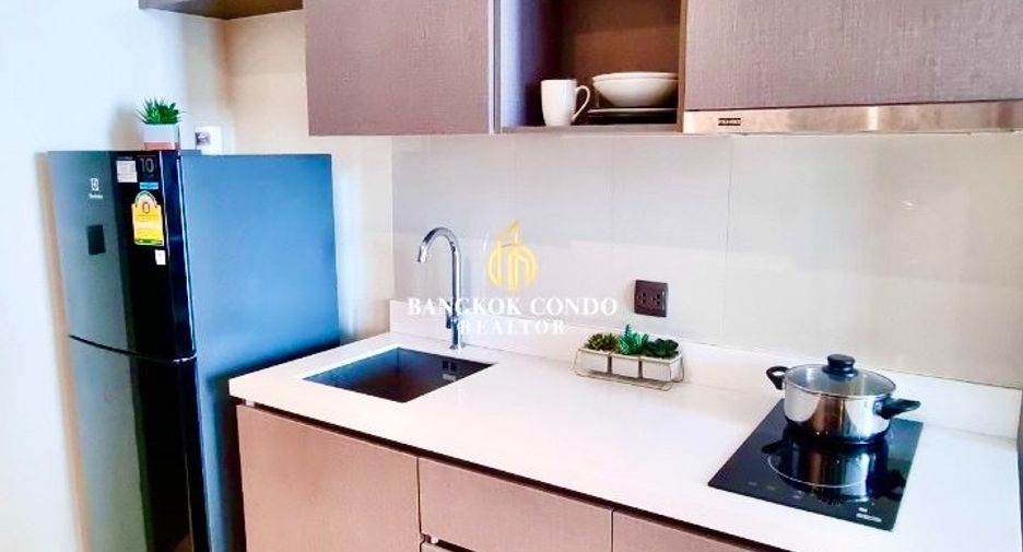 For rent 1 bed condo in Watthana, Bangkok
