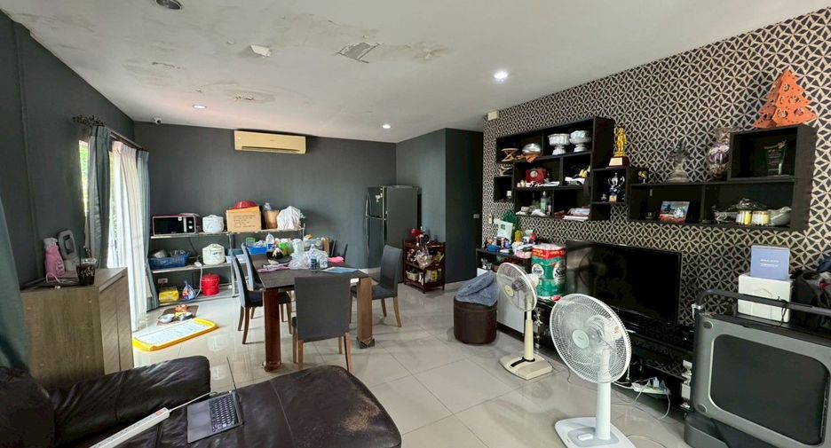 For sale 3 bedrooms house in Min Buri, Bangkok