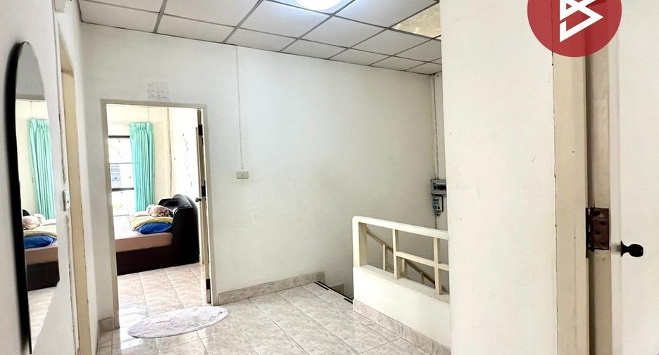 For sale 4 bedrooms house in Mueang Samut Prakan, Samut Prakan