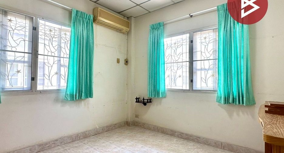 For sale 4 bedrooms house in Mueang Samut Prakan, Samut Prakan