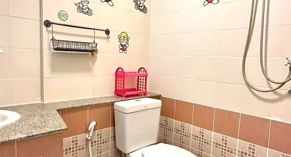 For sale 4 bedrooms house in Mueang Samut Prakan, Samut Prakan