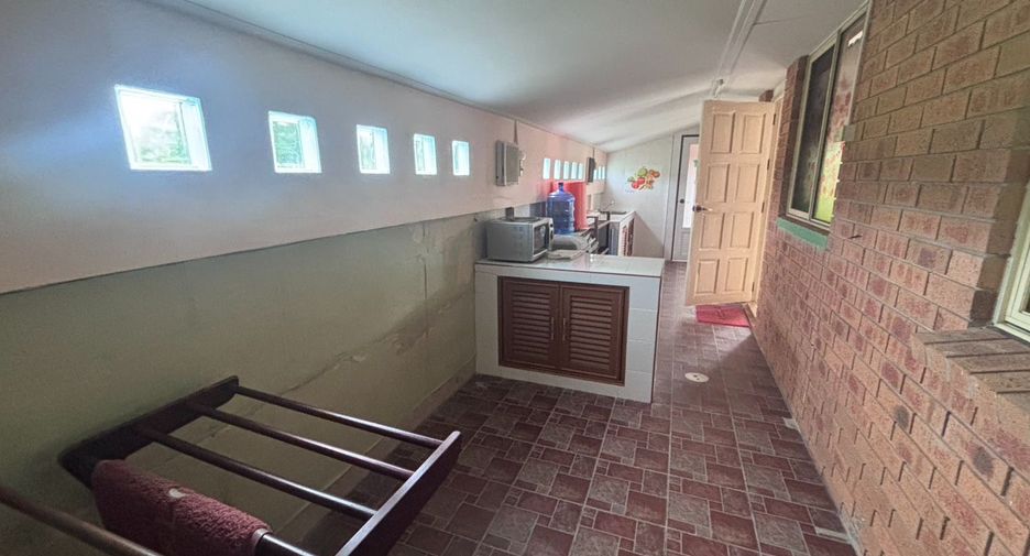For sale 3 bedrooms house in Klaeng, Rayong